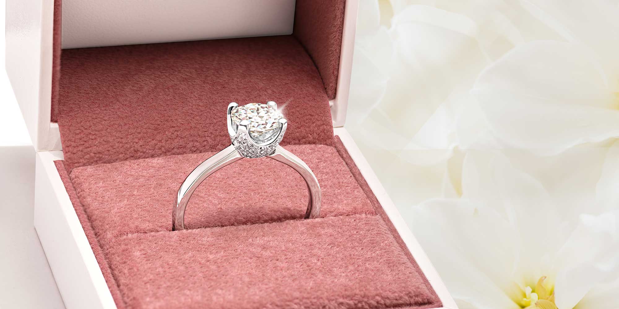 The Love Diamond Bloom Engagemet Ring 
